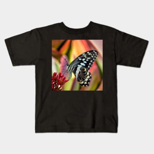 Citrus Swallowtail Butterfly | African Wildlife Kids T-Shirt